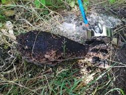 Obus de 80mm de diamètre découvert dans un cours d’eau du département à la suite d’une « pêche à l’aimant » 